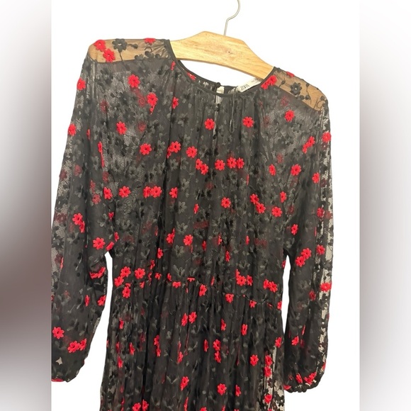 Zara Black and Red Floral Long Sleeve Dress - Picture 4 of 5